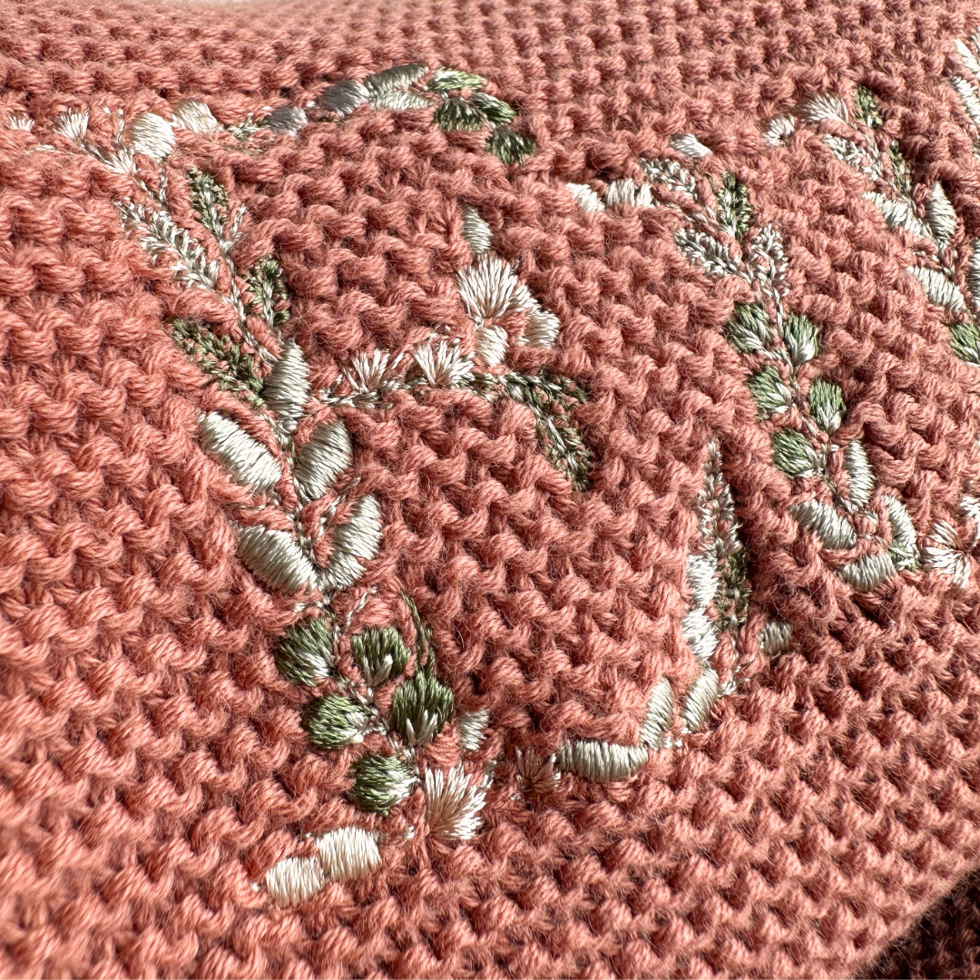 EMBROIDERED NAME BLANKET - Euca