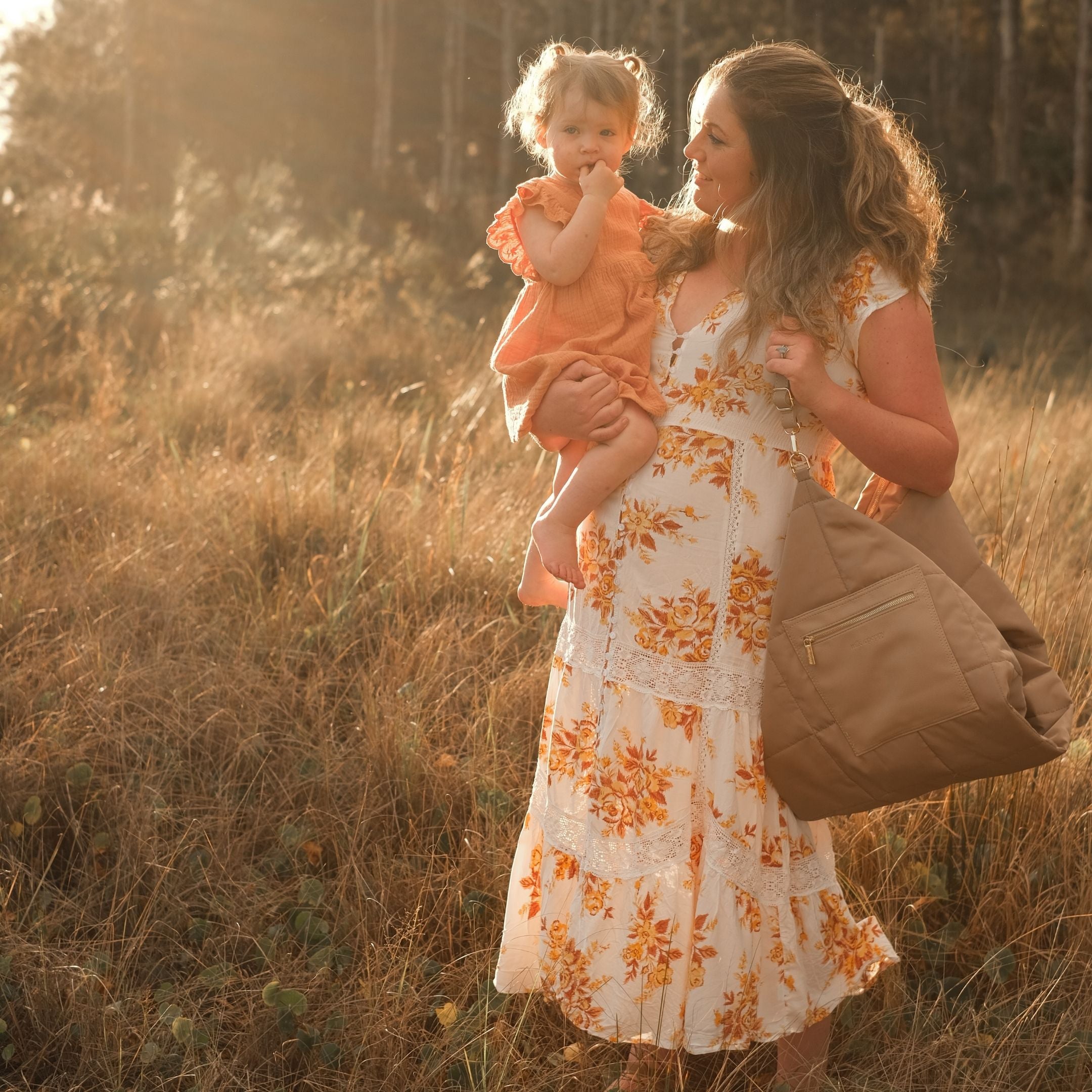 PARKER Play Bag - Beige/Maeve - Milk & Poppy