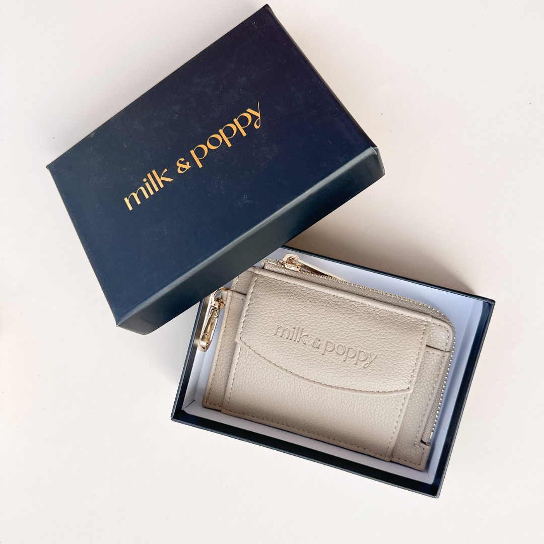 Card holder online with coin pouch