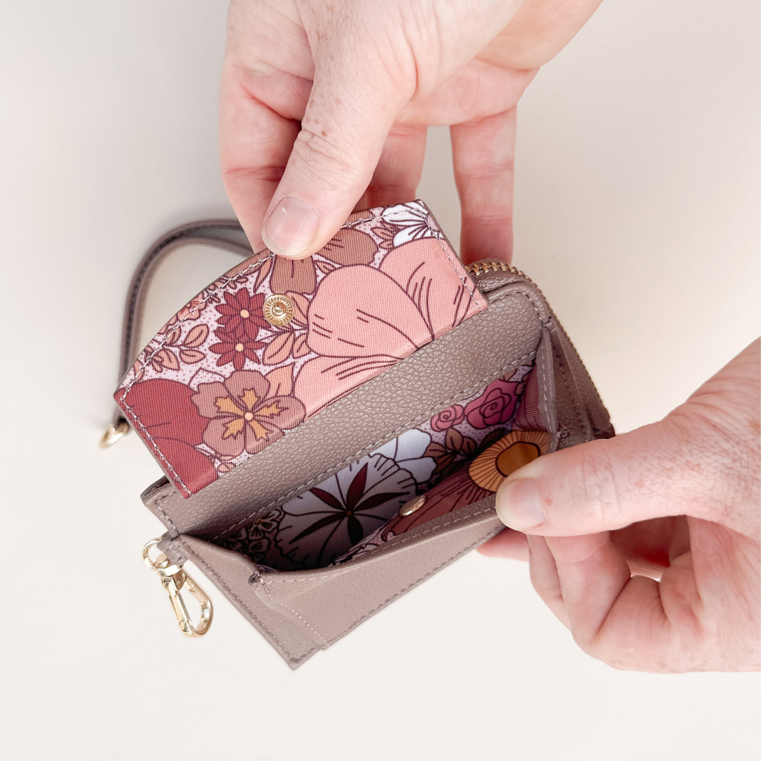 Guess dusty 2025 mauve wallet
