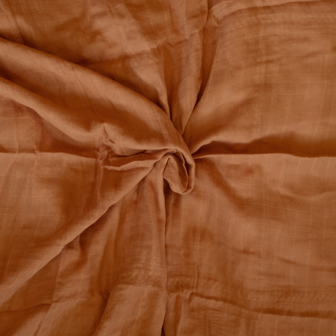 MUSLIN SWADDLE - Rust Tassel