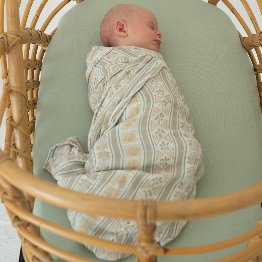 COVE Muslin Swaddle Milk & Poppy
