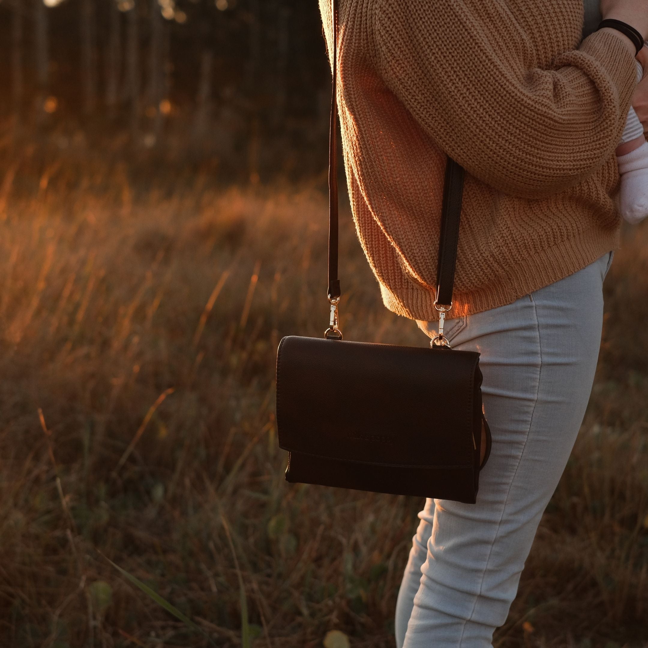 ANDI Nappy Wallet - Black/Euca - Milk & Poppy