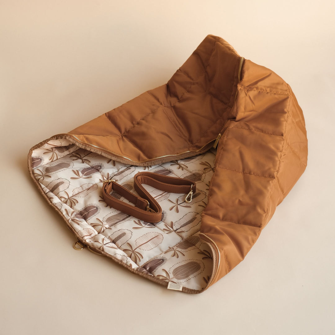 PARKER Play Bag - Tan/Banksii - Milk & Poppy