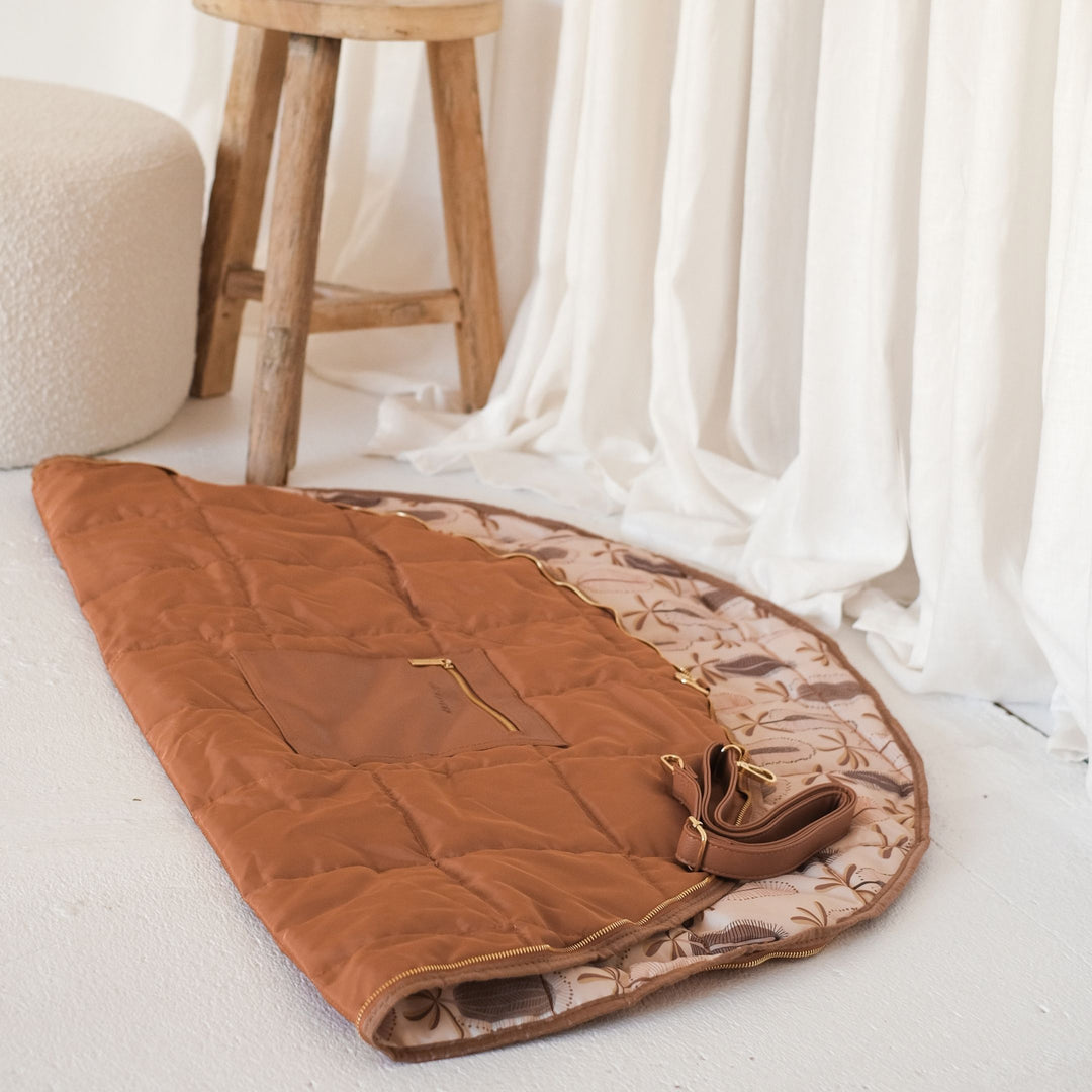 PARKER Play Bag - Tan/Banksii - Milk & Poppy