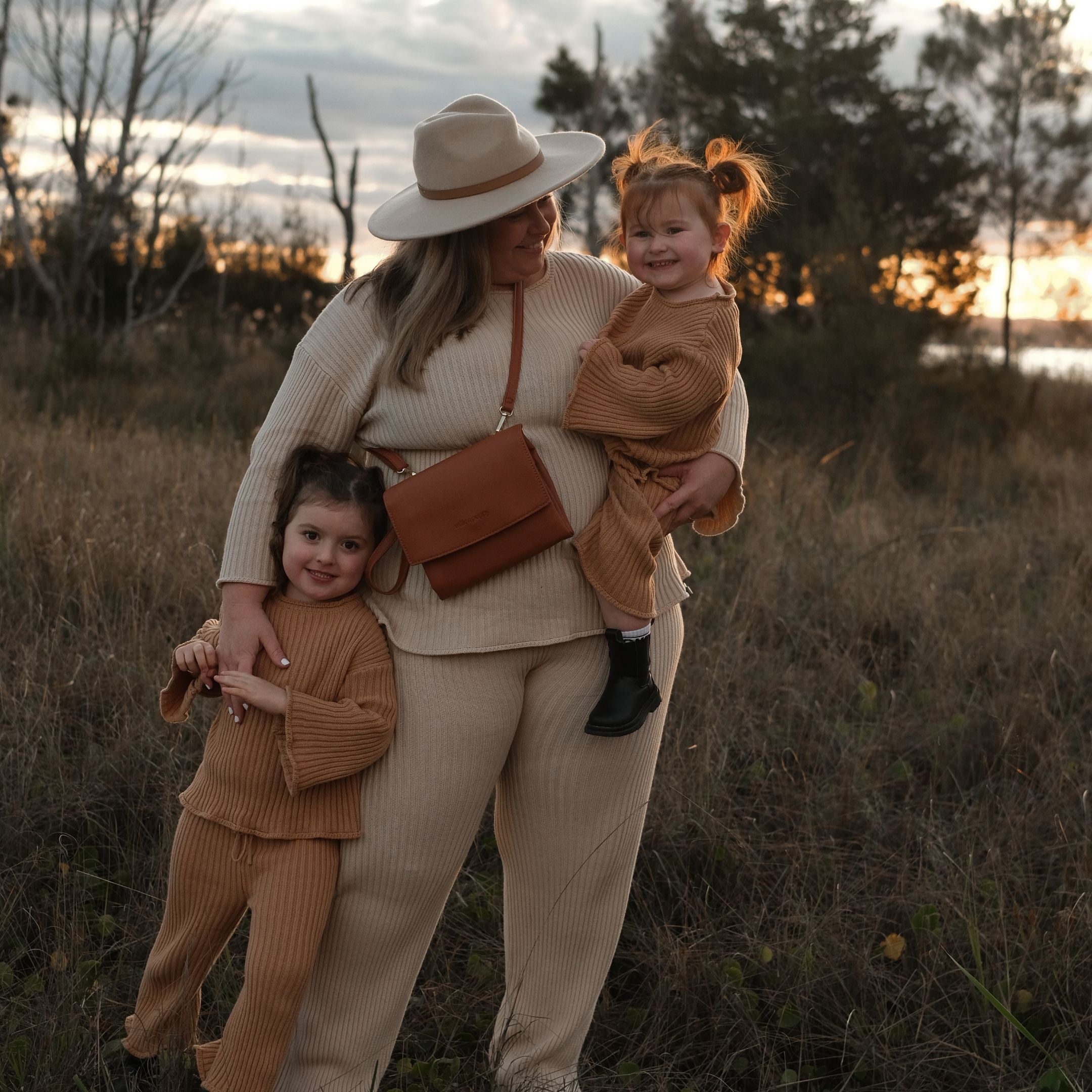 ANDI Nappy Wallet - Tan/Banksii - Milk & Poppy